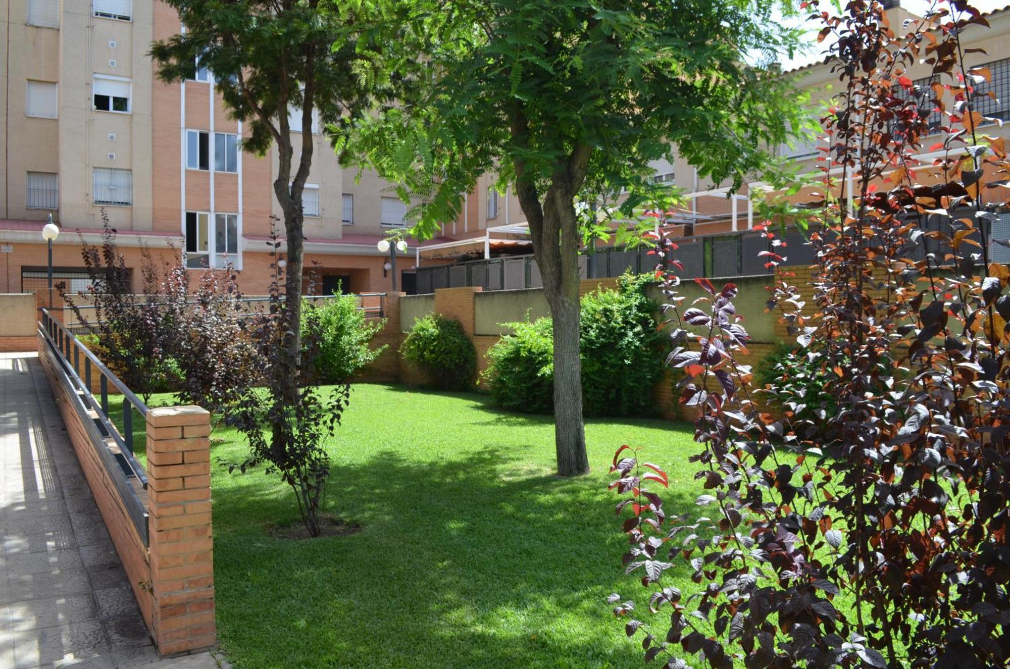 Apartamento Reformado Parking Gratis Севиля Екстериор снимка