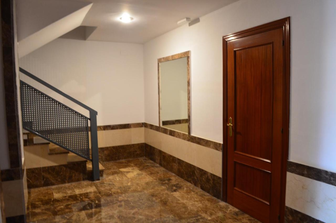 Apartamento Reformado Parking Gratis Севиля Екстериор снимка