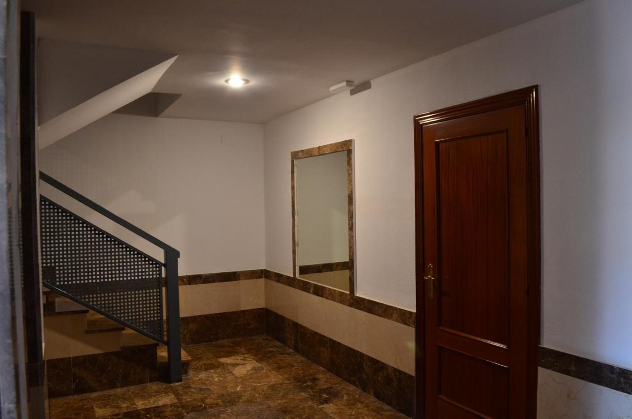 Apartamento Reformado Parking Gratis Севиля Екстериор снимка