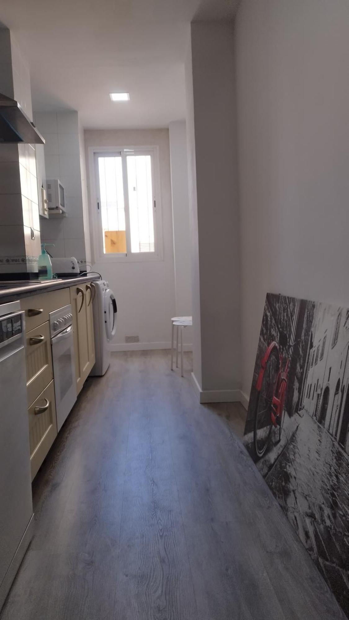 Apartamento Reformado Parking Gratis Севиля Екстериор снимка