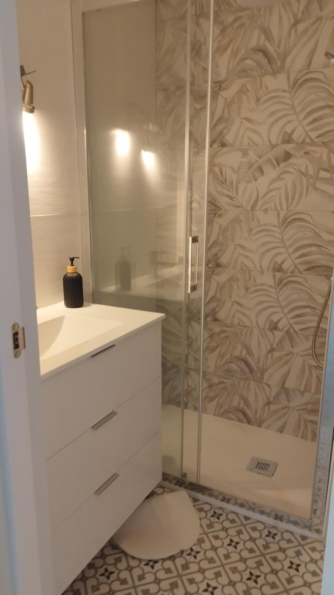 Apartamento Reformado Parking Gratis Севиля Екстериор снимка