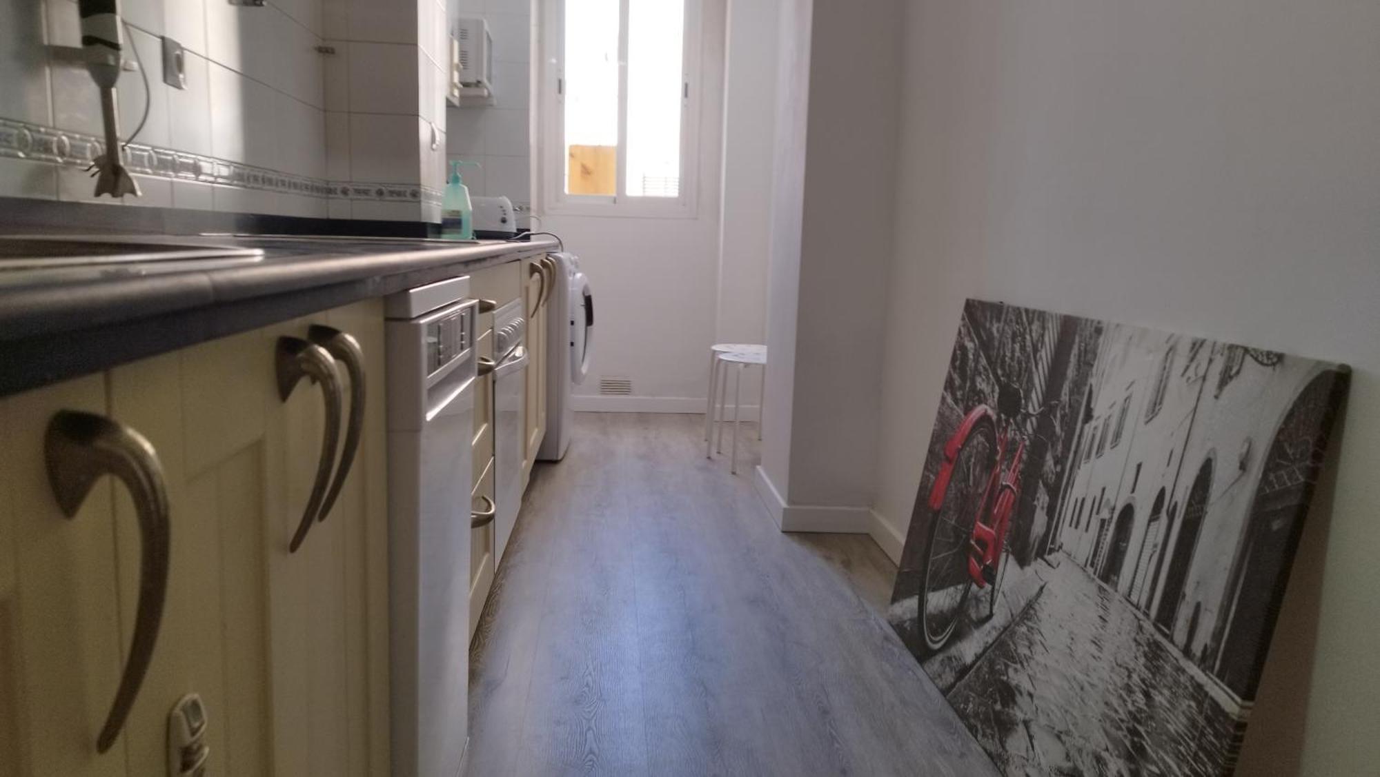 Apartamento Reformado Parking Gratis Севиля Екстериор снимка
